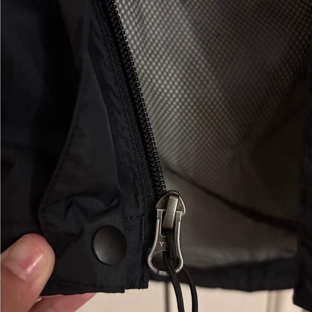 The North Face Men's Black Raincoat - Picture 8 of 13